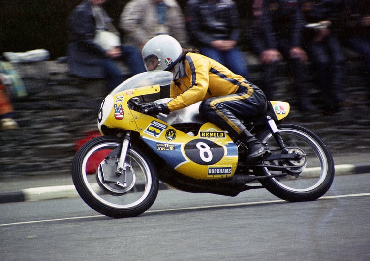 Clive Horton won his only TT in the 1974 Lightweight 125cc three-lapper, averaging 88.44mph (FoTTofinders)