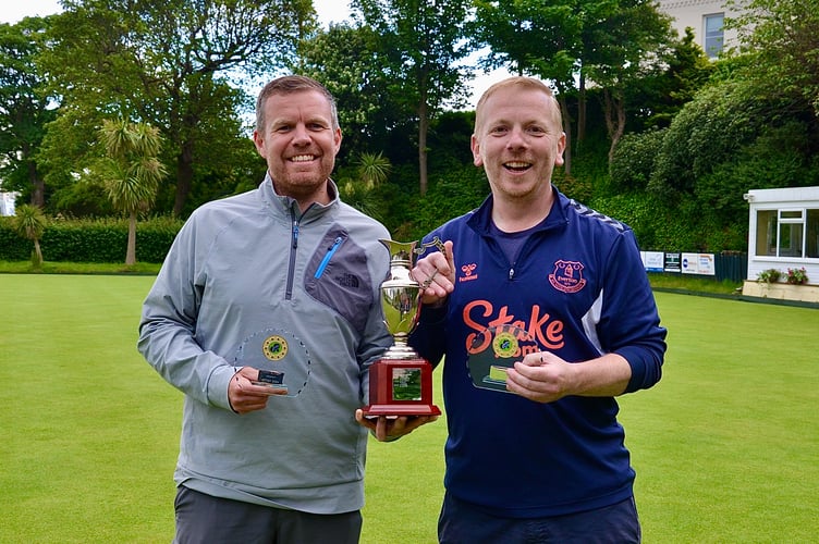 Lilian Slinger Pairs winners Paul Dunn (left) and Neil Withers (Photo: Arnie Withers) 