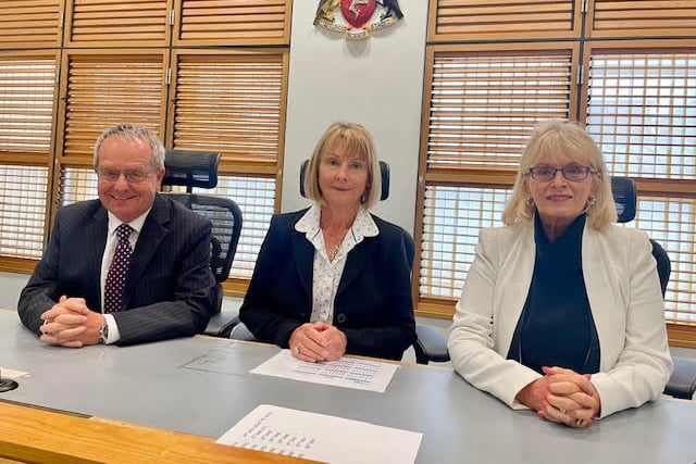 Left to right: David Nash, JP (Vice chairman of the Isle of Man Magistrates’ Association), Belinda Pilling JP and Gill Eaton (Chairman of the Isle of Man Magistrates’ Association)