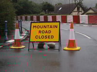 Car crashes off road in incident on Isle of Man TT course