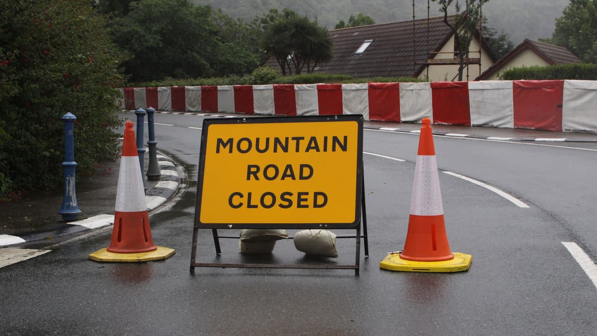Isle of Man TT 2024 Mountain Road shut following reports of rider off