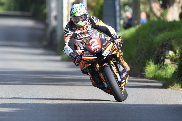 TT practice and qualifying at Douglas Road Corner - 