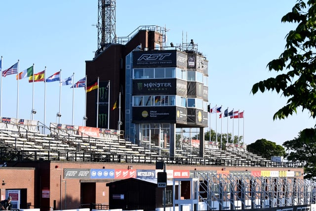  Eight spectators taken to hospital after TT crash in practice
