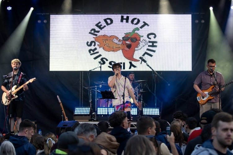 Red Hot Chili Yessirs give it away at Bushy's TT Village 2024