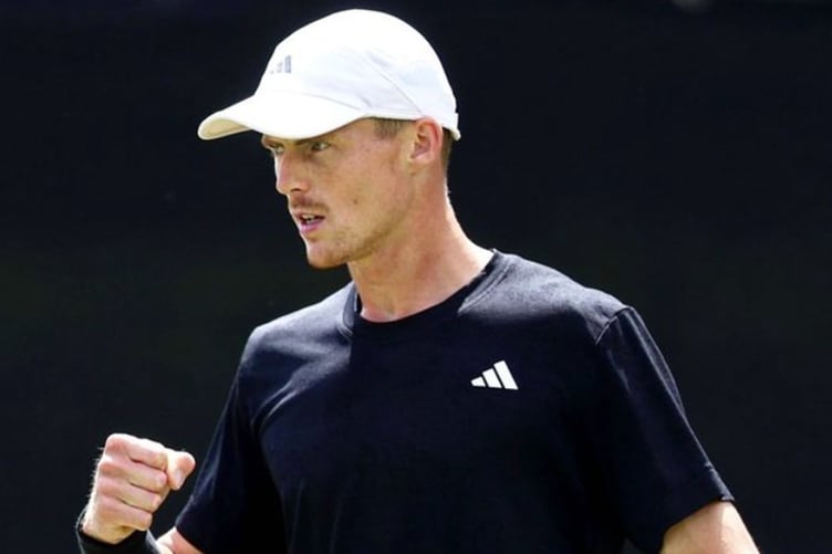 Isle of Man tennis player Billy Harris has been handed a wildcard entry into next month's Wimbledon tournament, the oldest tennis competition in the world