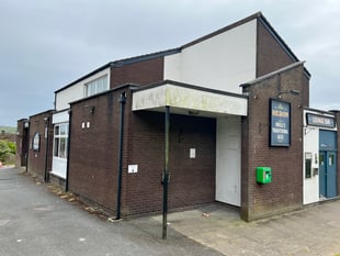 'Rowdy' woman in pub disturbance loses appeal against prison sentence 