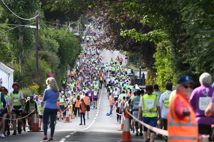 Hundreds of walkers make their way through Marown