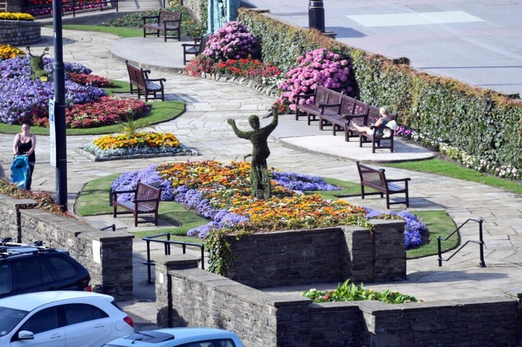 How Douglas Promenade sunken gardens look at the moment