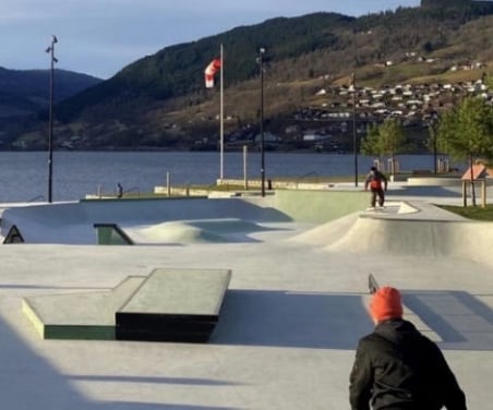 How the skateboard area in the Douglas promenade gardens could look