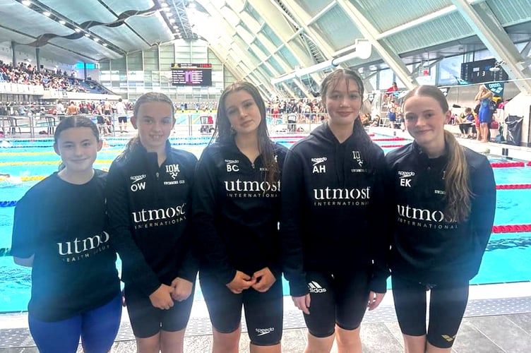 (Left to right) Caitlin Kirby,  Olivia Williamson,  Beth Christian, Aoife Hughes and Evelyn King