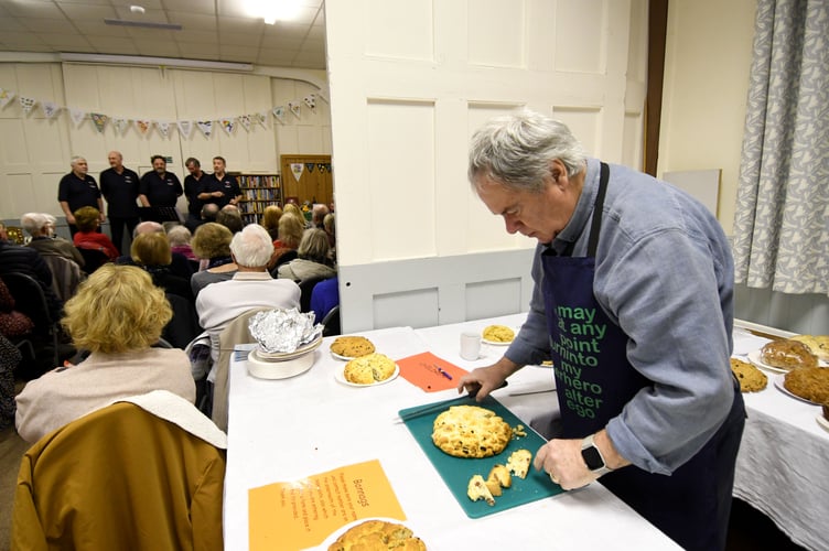 The World Bonnag Championship at Dalby schoolrooms - judge Tony Quirk