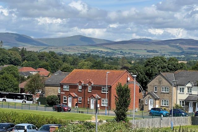 Fire crews called to smoke-filled Pulrose flat