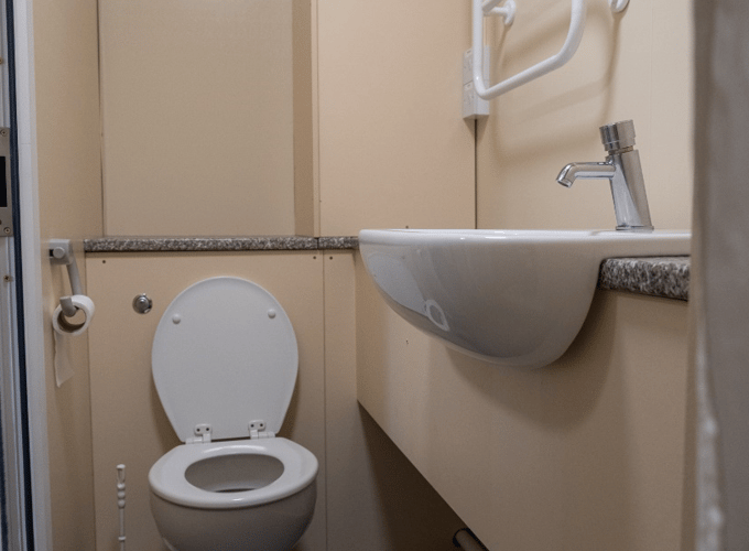 The bathroom facilities in the new cabin cells