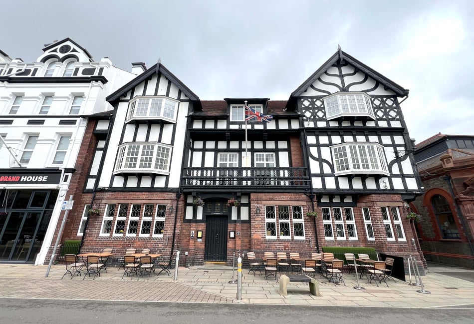 Pub manager failed to declare spent conviction