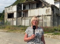 Woman watched 'tsunami of fire' tear through Summerland site