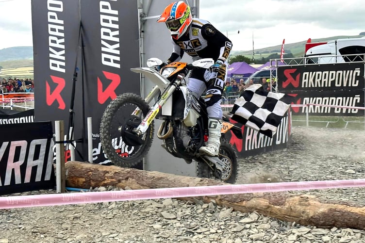 David Knight starred during the opening Super Test at Cwmythig Hill last Friday evening in Wales, putting on a show for the British crowd and finishing a fine fourth