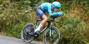 Max Walker smashes Isle of Man 10-mile record