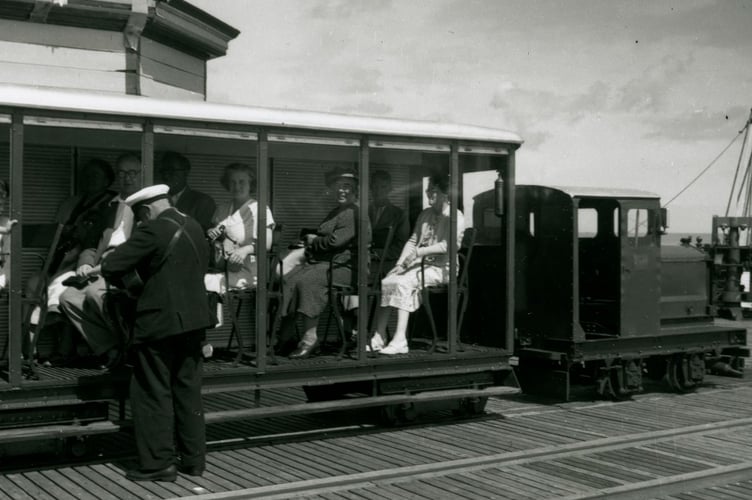 The train at Ramsey's Queen's Pier in 1950