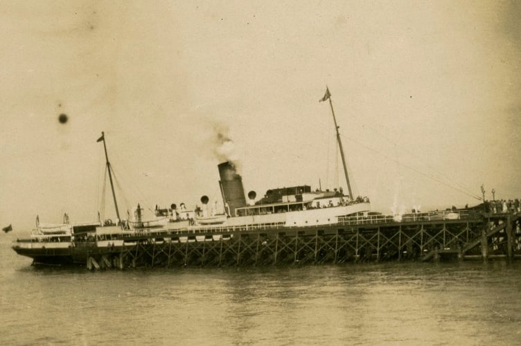 Passenger liner at Ramsey's Queen's Pier