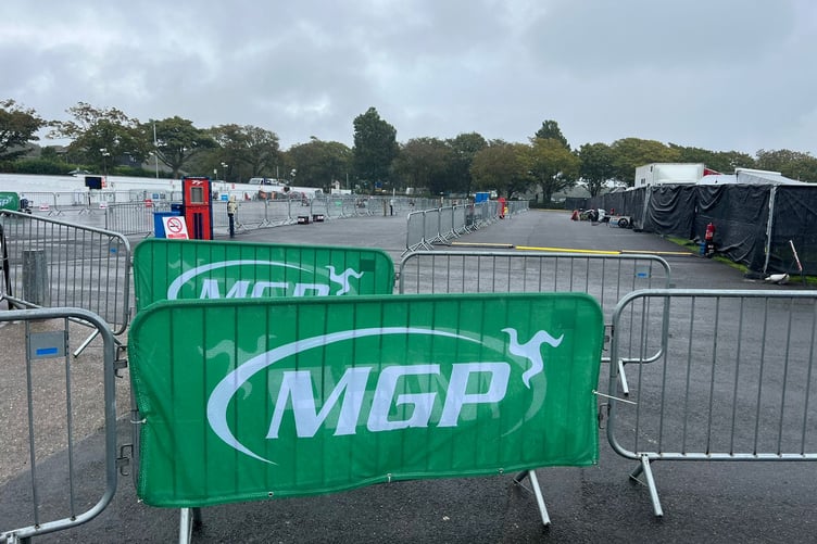 The Manx Grand Prix's final race day will hopefully begin at 1.30pm