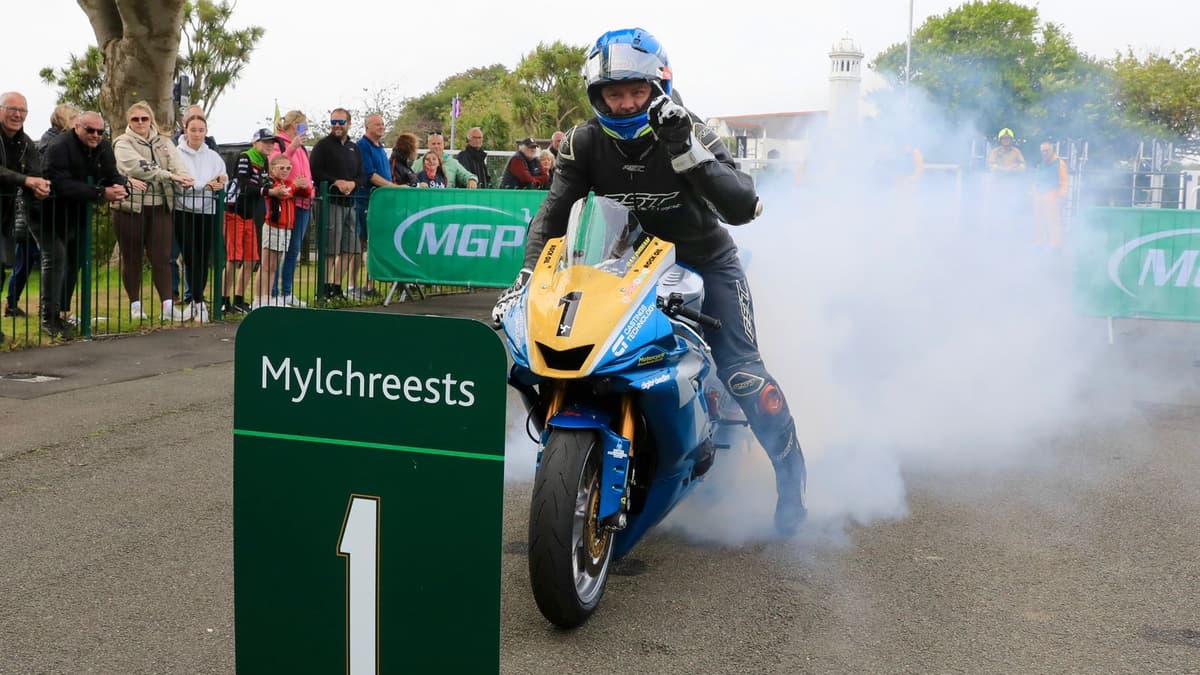 Manx Grand Prix 2024 Daniel Ingham Wins Senior Race Iomtoday co im manx-grand-prix-2024-daniel-ingham-wins-senior-race-iomtoday-co-im