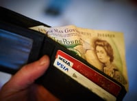 No further increase in minimum wage until April, committee advises