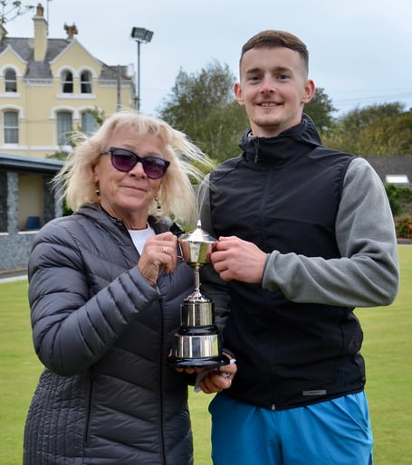 Wilfrid Quayle Mixed Doubles winners Lynda Cadamy and Glenn Boland (Photo: Arnie Withers) 