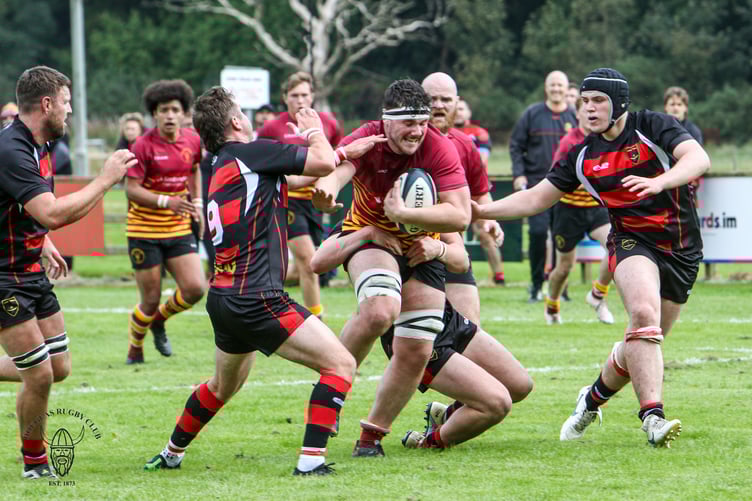 New Douglas signing Harry Cartwright in action against Widnes last weekend (Photo Richard Ebbutt)