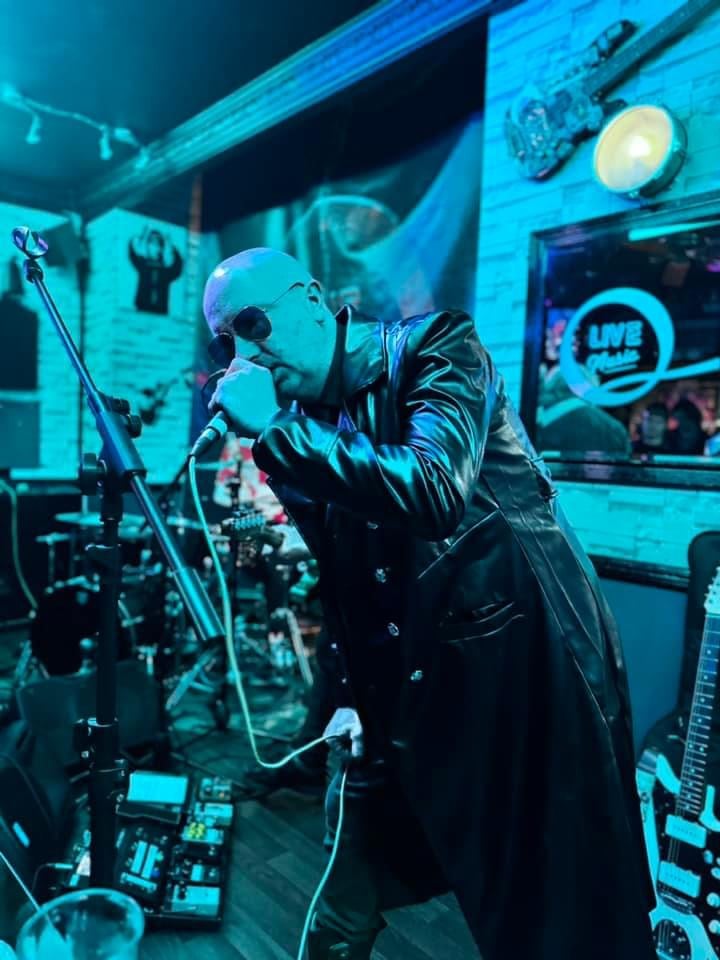 Mark Sayle of 'Mark E Moon'