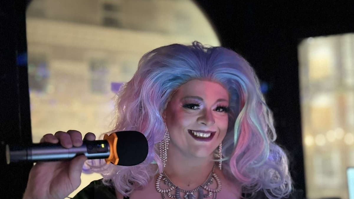 Drag artist to host Halloween karaoke night at island pub | iomtoday.co.im