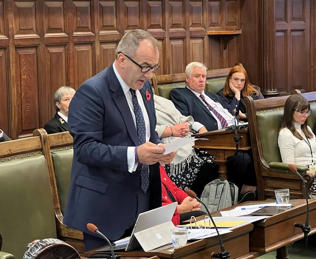 Chief Minister sets out hiring controls as public workforce expands