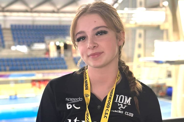 Beth Christian claimed 14-year-old bronze in a time of 3:23.98