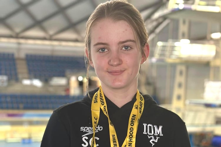 Sophie Christian swam to a superb silver in the age 15s 200m breaststroke event in 3:15.45.