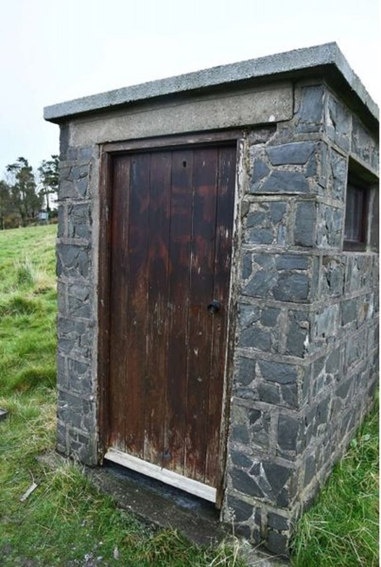 The public toilet at Cringle reservoir