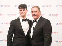  Isle of Man racer Ellis joins Nigel Mansell at UK charity