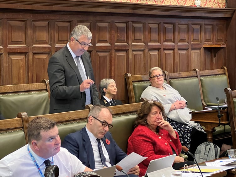 Chris Thomas speaking during last week's no confidence vote