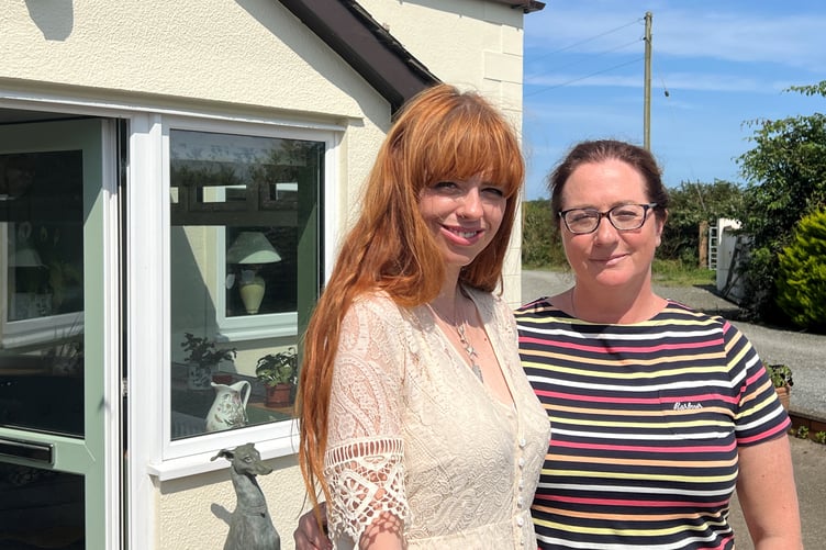 Fern Callister and Vicki Wade