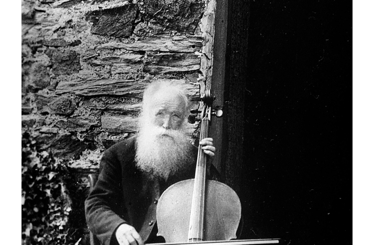 Thomas Taggart in Grenaby playing the cello