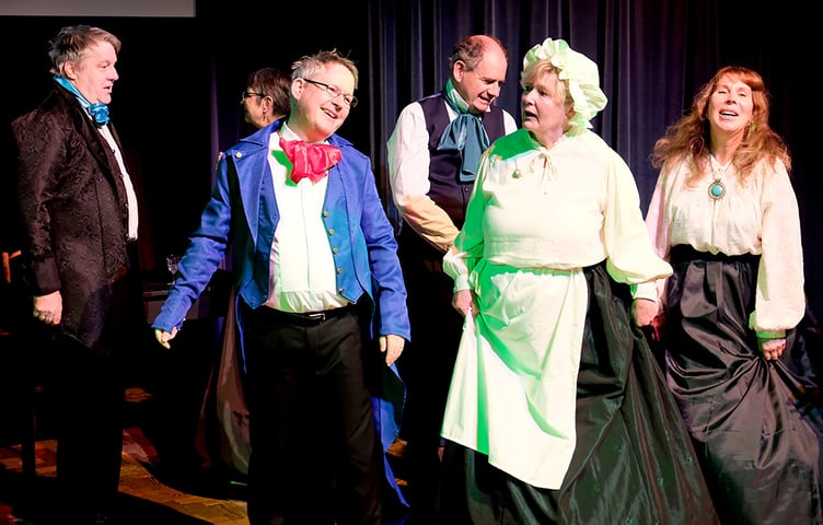 Matthew Warren as Fezziwig and Michaela Morris as Mrs Fezziwig
