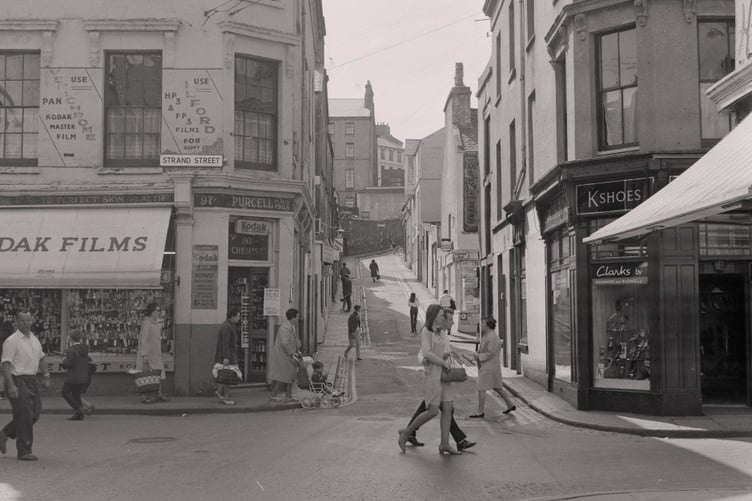The bottom of Well Road Hill from Strand Street before redevelopment
