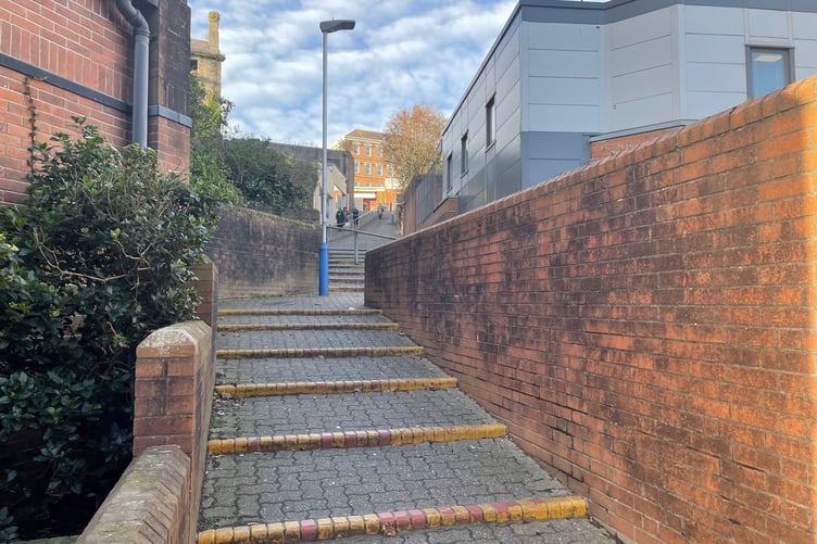 How Well Road Hill in Douglas looks today