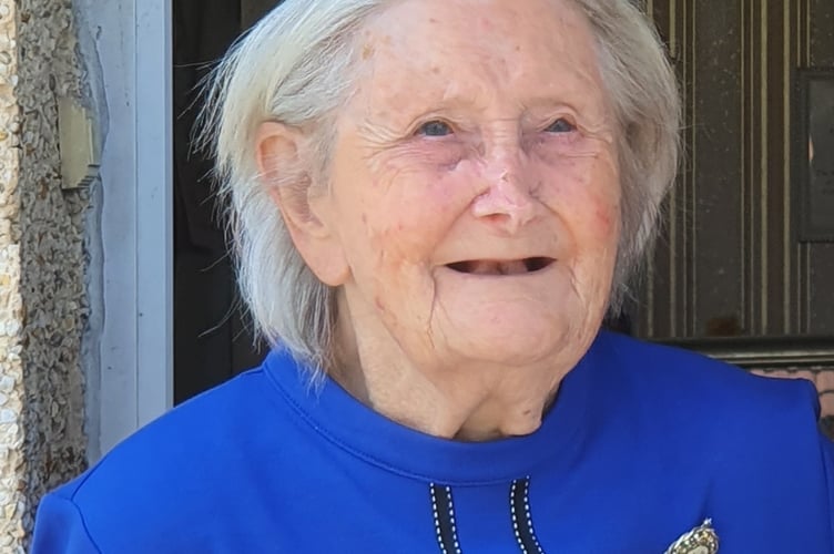 Doreen with her 100th birthday crown