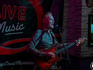 Musician Daniel Looney releases song that's been 10 years in making
