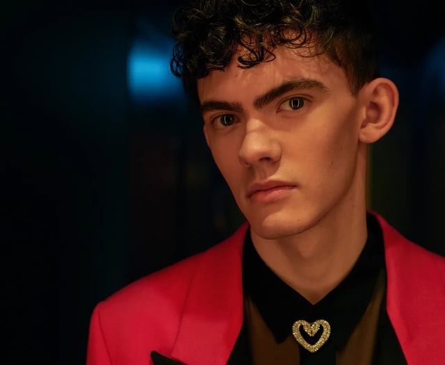 Heartstopper star Joe Locke announces West End debut