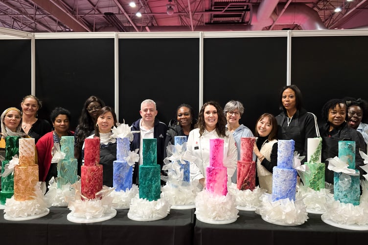 Aimee's class she taught at Cake International