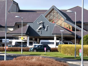 Doctors: 'Little sign of strong leadership at Manx Care'
