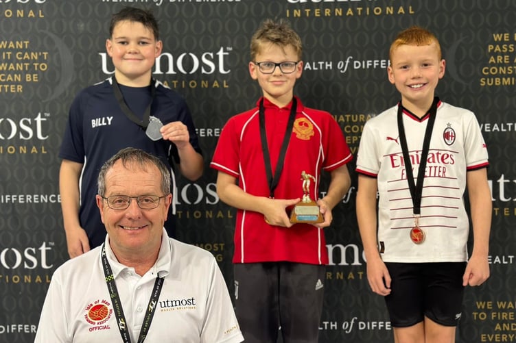 Official David Nash with (left to right) Billy Robertson,
Oscar Garczynski and Joe Wardle