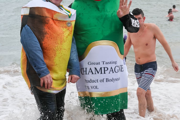 Pictures from Peel's New Year's Day dip 2025 (Callum Staley / CJS Photography)