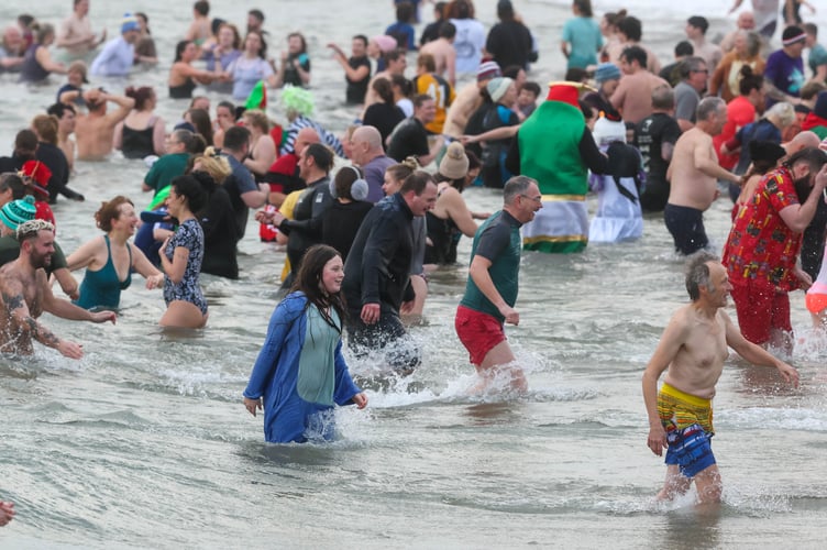Pictures from Peel's New Year's Day dip 2025 (Callum Staley / CJS Photography)