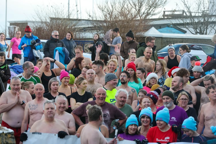 Crowds ready to dip at the Inner Harbour